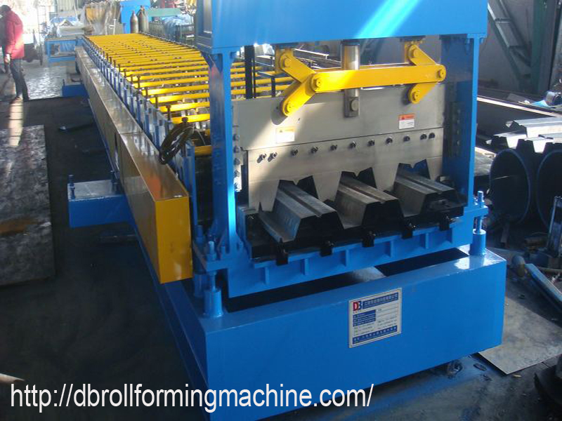 Metal Deck Roll Forming Machine